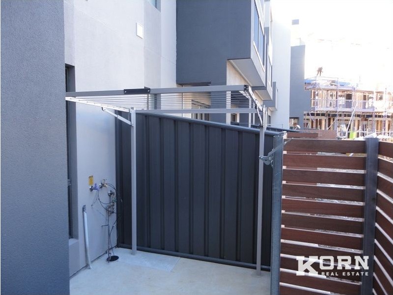 15/10 Darby Lane, Mawson Lakes SA 5095