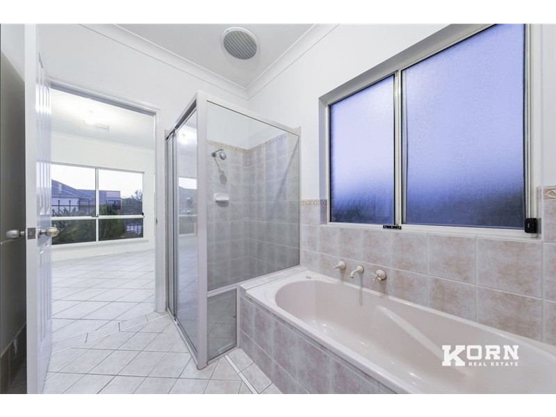 2 Hamilton Place, Mawson Lakes SA 5095