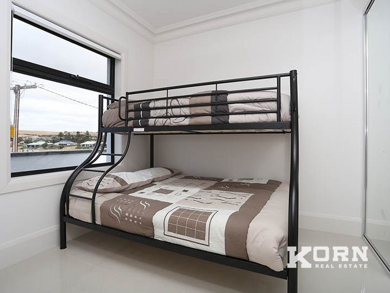 16 Harbour View Terrace, Victor Harbor SA 5211