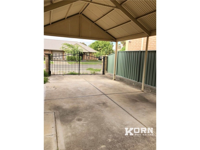 6 Trinity Circuit, Mawson Lakes SA 5095