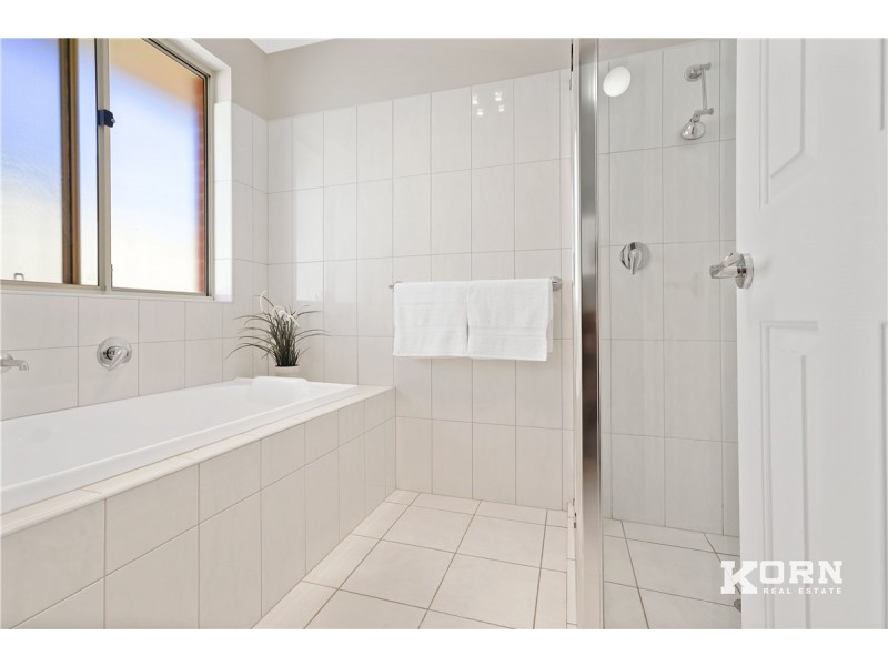 8 Colac Street, Greenacres SA 5086