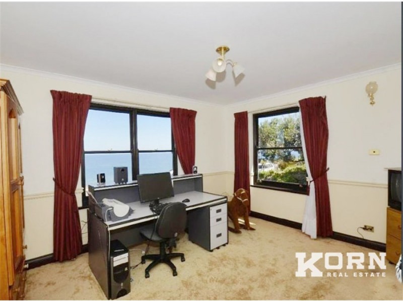 8 Heron Way, Hallett Cove SA 5158