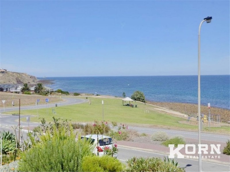 8 Heron Way, Hallett Cove SA 5158