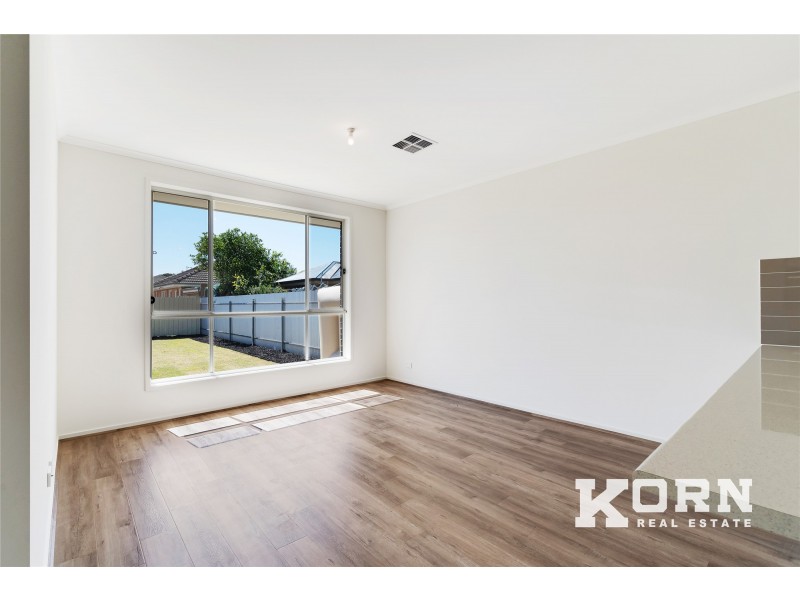 38 Danvers Grove, Woodville Gardens SA 5012