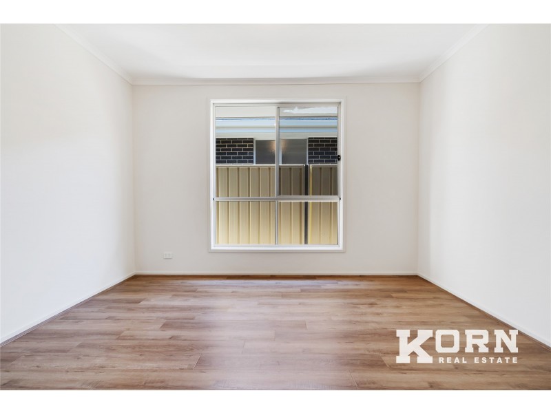 38 Danvers Grove, Woodville Gardens SA 5012