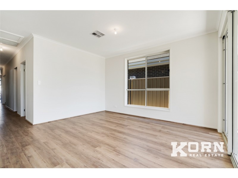 38 Danvers Grove, Woodville Gardens SA 5012