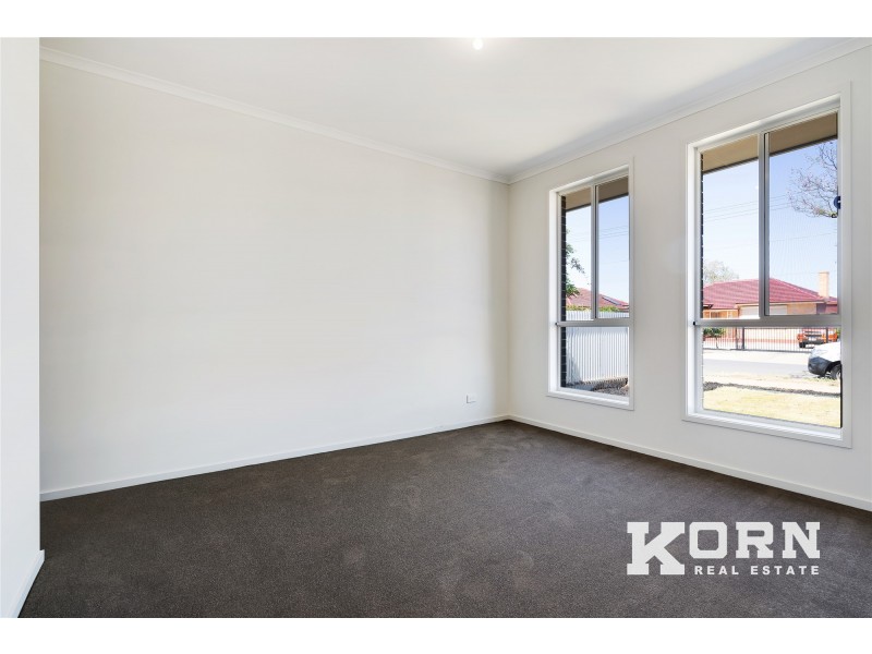 38 Danvers Grove, Woodville Gardens SA 5012