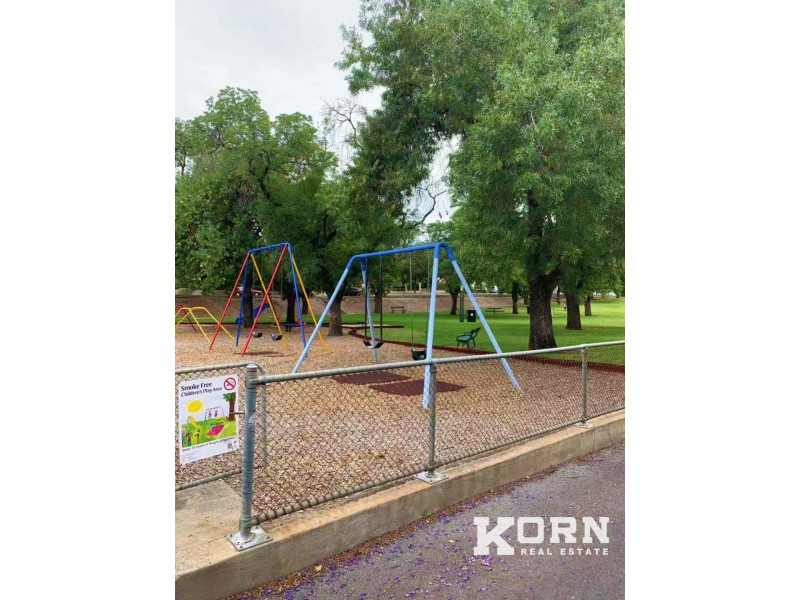 49 Seventh Avenue, St Peters SA 5069