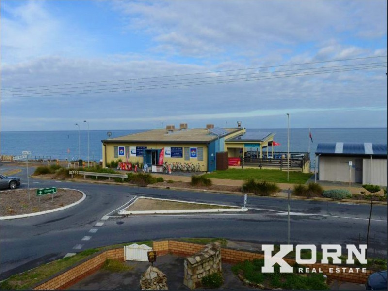 8/20 Seaview Road, West Beach SA 5024