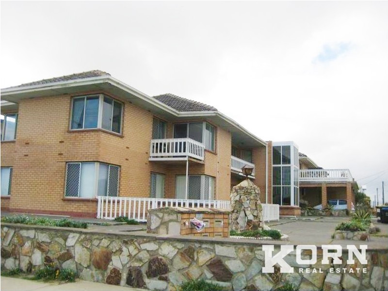 8/20 Seaview Road, West Beach SA 5024