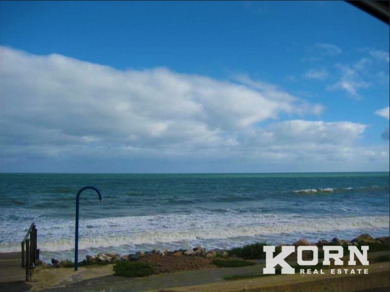 8/20 Seaview Road, West Beach SA 5024