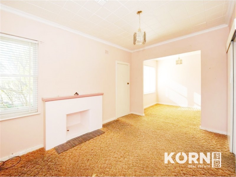 30 Tiparra Avenue, Park Holme SA 5043