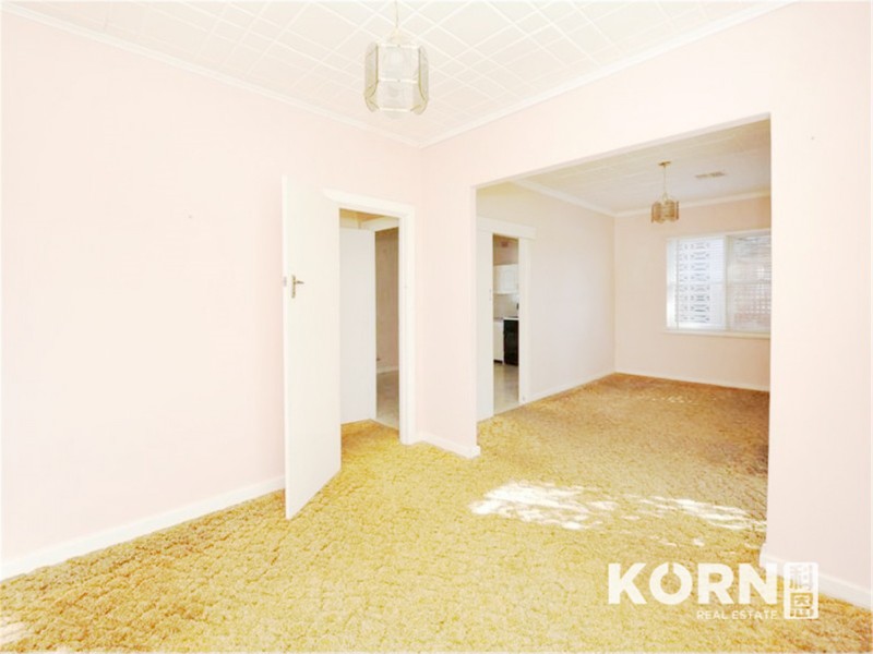 30 Tiparra Avenue, Park Holme SA 5043