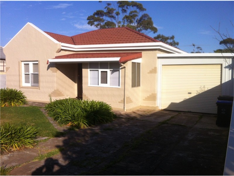 9 Bernard Street, Findon SA 5023