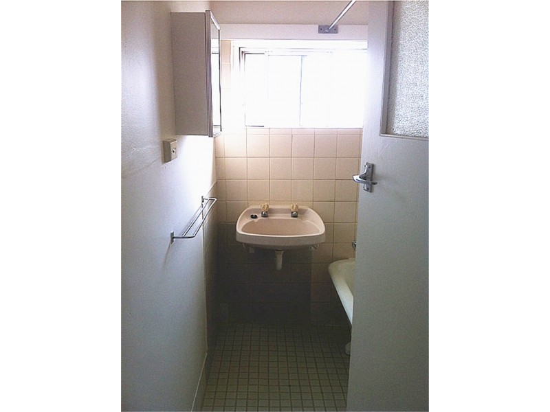 9 Bernard Street, Findon SA 5023