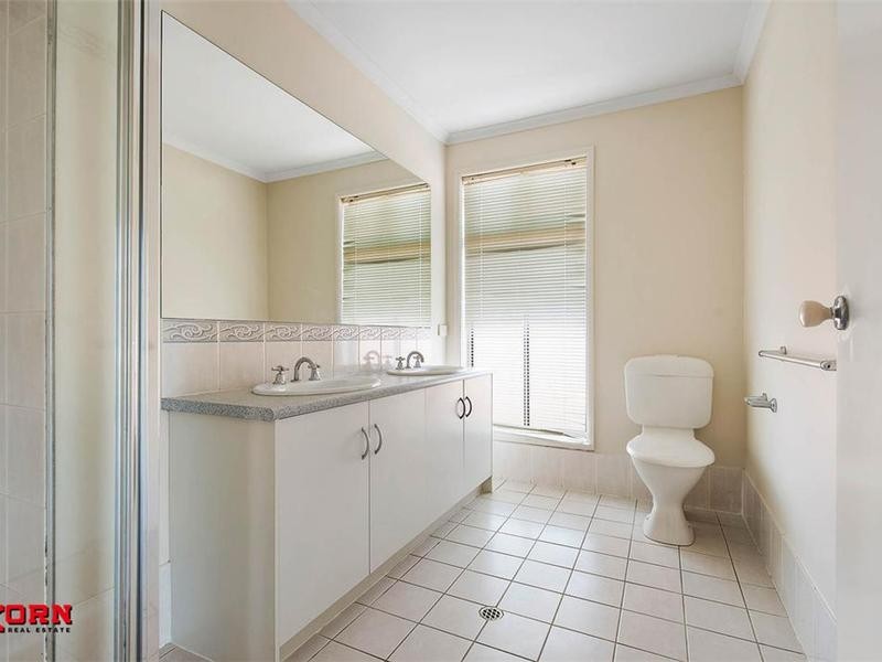 27 Alan Avenue, Campbelltown SA 5074