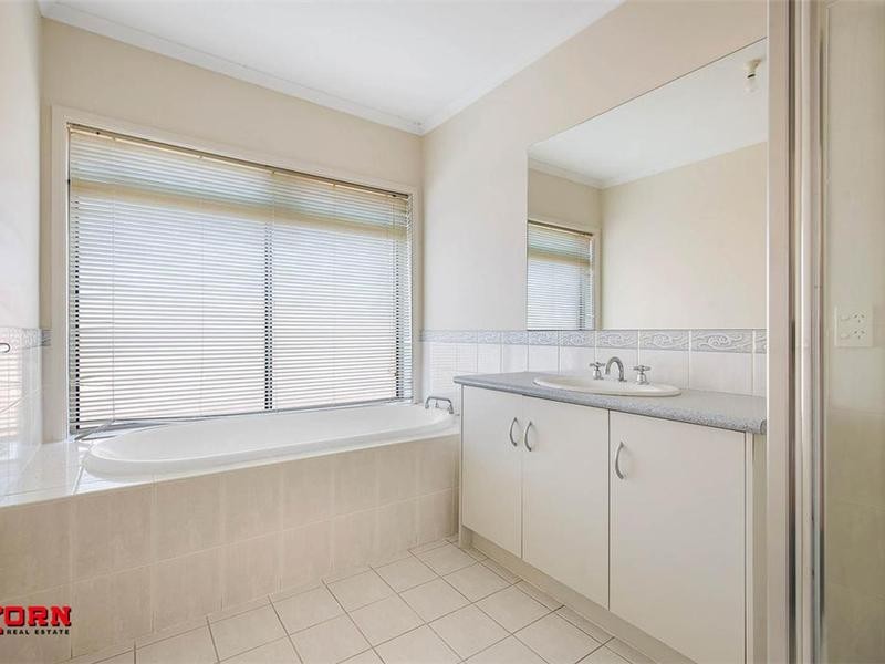 27 Alan Avenue, Campbelltown SA 5074