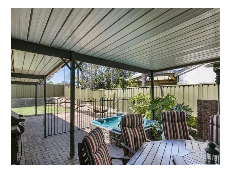 16 Lapwing Street, Hallett Cove SA 5158