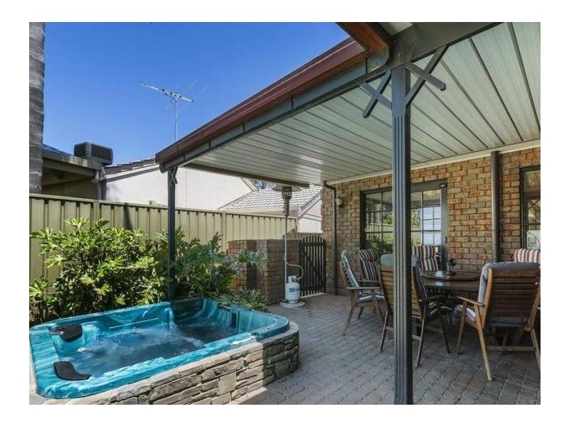 16 Lapwing Street, Hallett Cove SA 5158