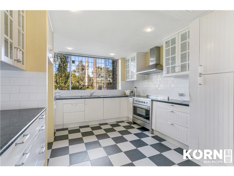 18 EDINBURGH ROAD, Modbury SA 5092