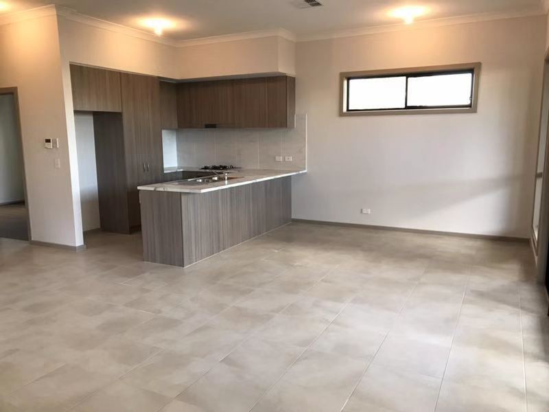 11 Gilles Crescent, Hillcrest SA 5086
