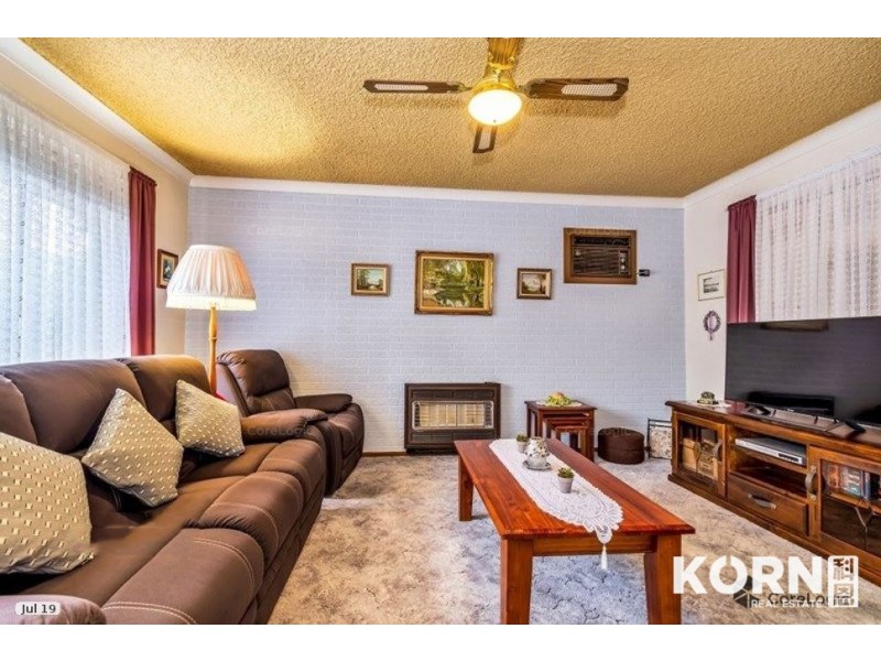 5 Lindsay Avenue, Valley View SA 5093