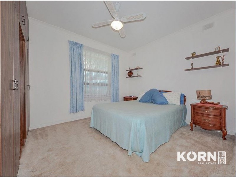 86 Flinders Drive, Valley View SA 5093