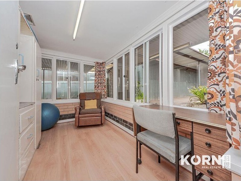 86 Flinders Drive, Valley View SA 5093