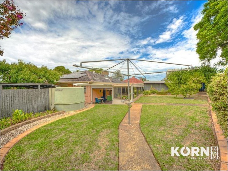 86 Flinders Drive, Valley View SA 5093