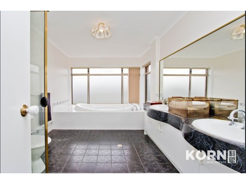 12 York Avenue, Fulham Gardens SA 5024