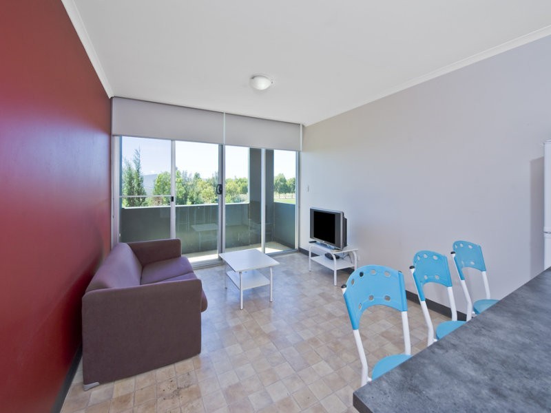 24/13 Yates Street, Mawson Lakes SA 5095