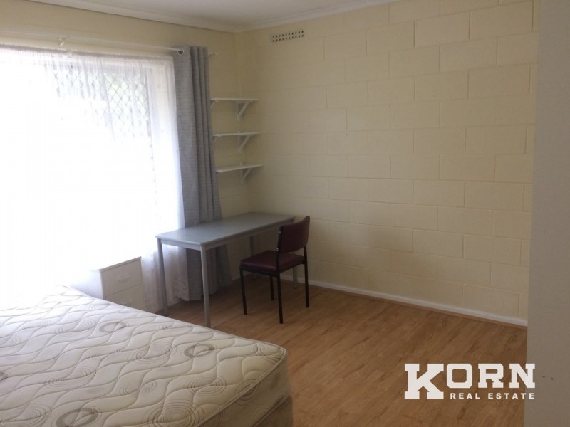 2/18 Burbank Ave, Bedford Park SA 5042