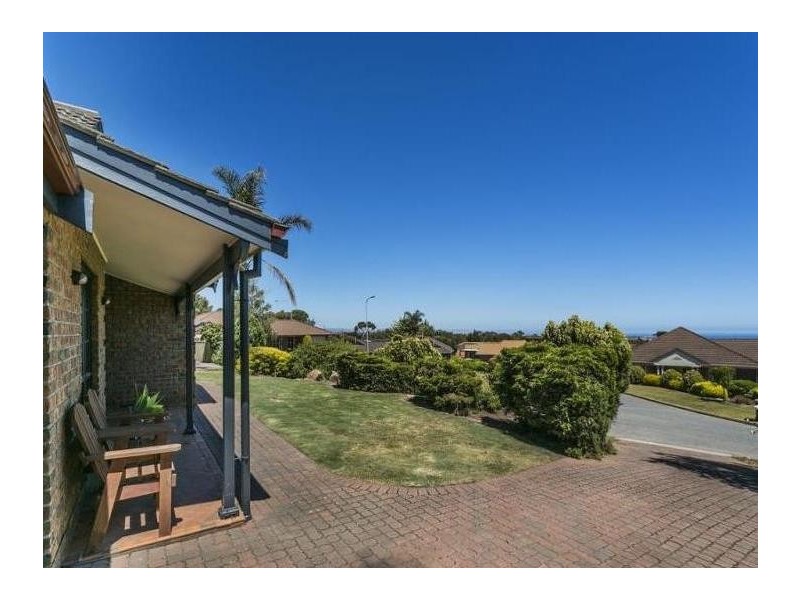 16 Lapwing Street, Hallett Cove SA 5158