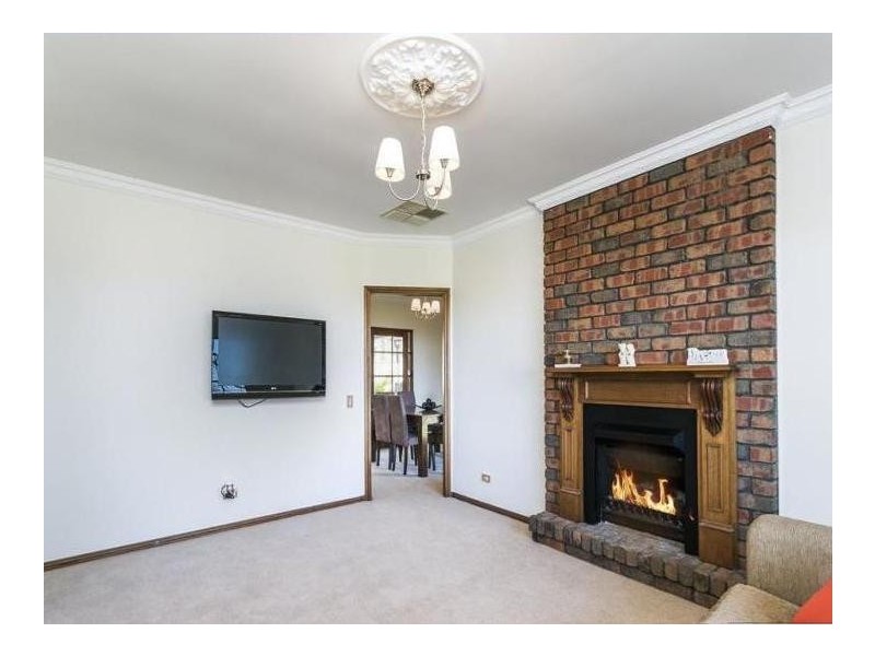 16 Lapwing Street, Hallett Cove SA 5158