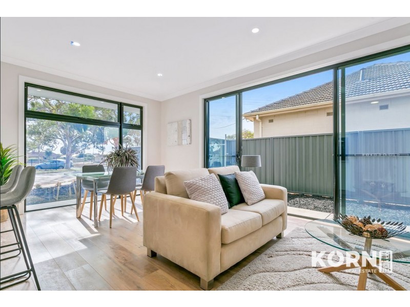 9 Cowra Crescent, Park Holme SA 5043