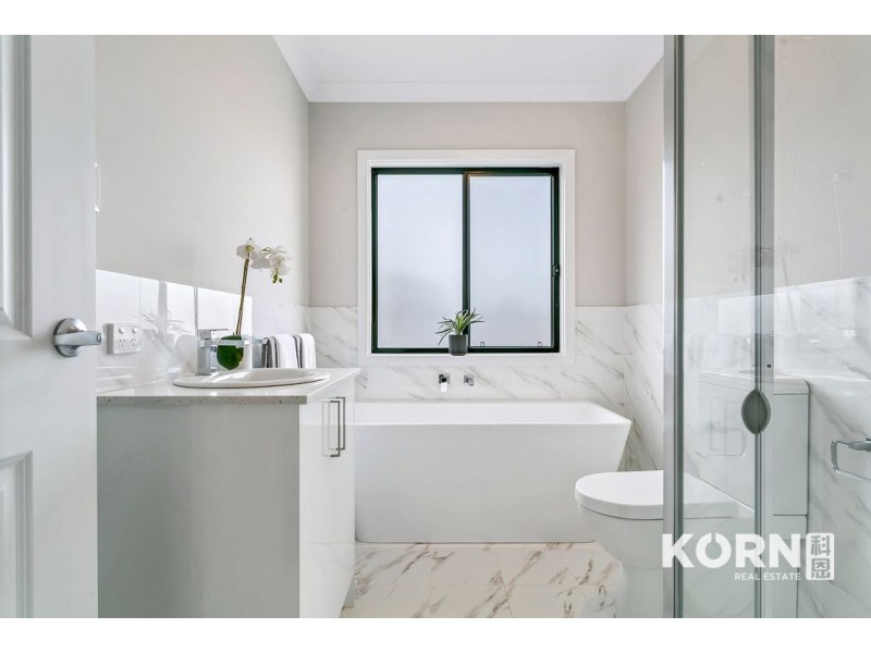 9 Cowra Crescent, Park Holme SA 5043