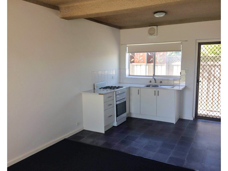 2/156 Humphries Terrace, Woodville Gardens SA 5012