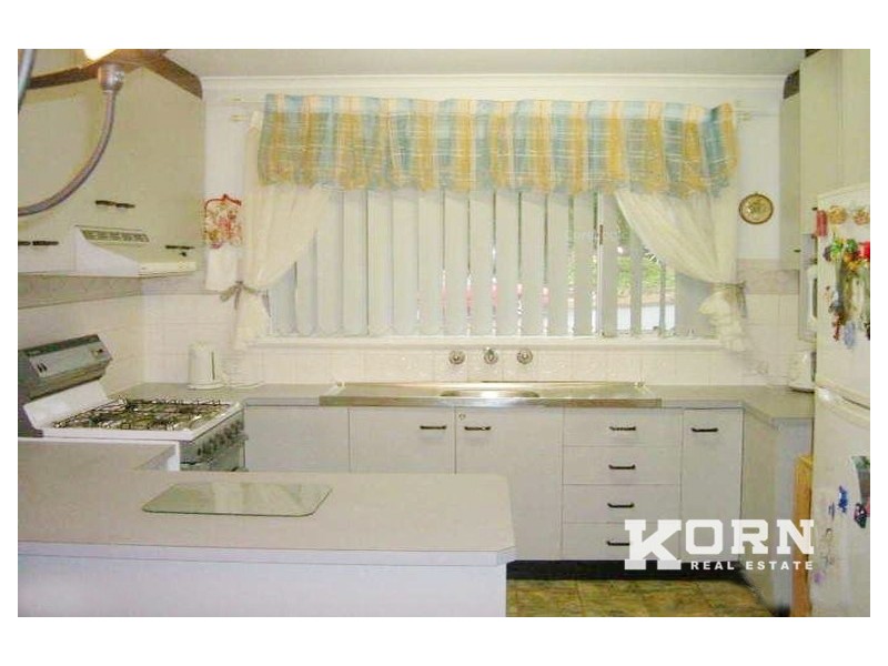 5 Sovereign Street, Hallett Cove SA 5158