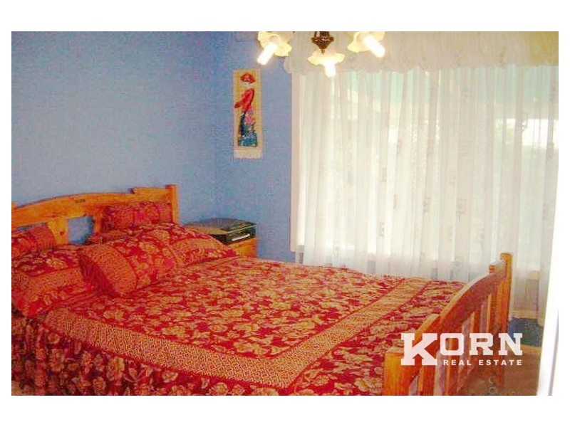 5 Sovereign Street, Hallett Cove SA 5158