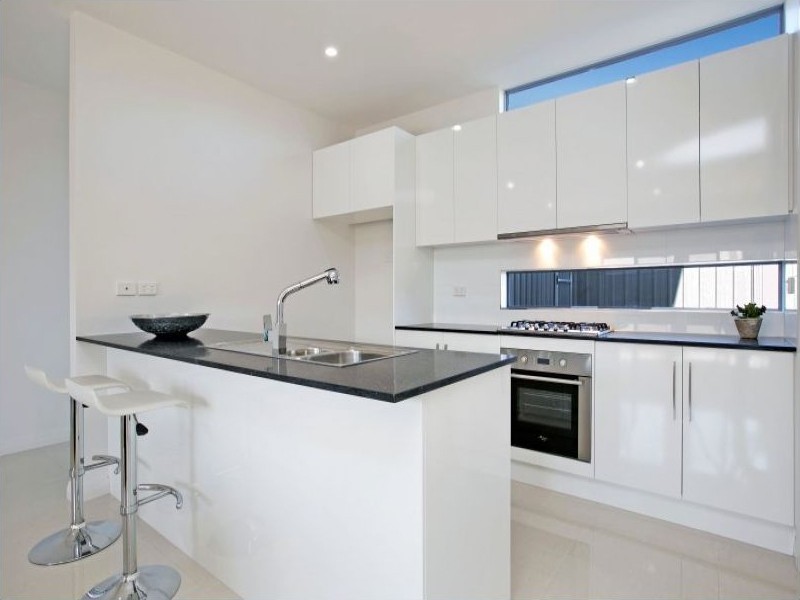 4/30 West Lakes Boulevard, Albert Park SA 5014