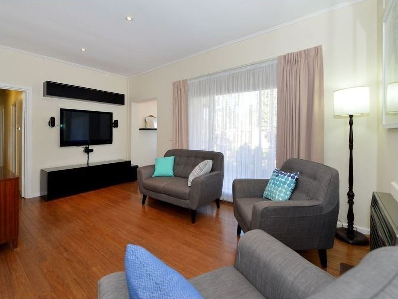 17 Greenasche Grove, Seacombe Gardens SA 5047