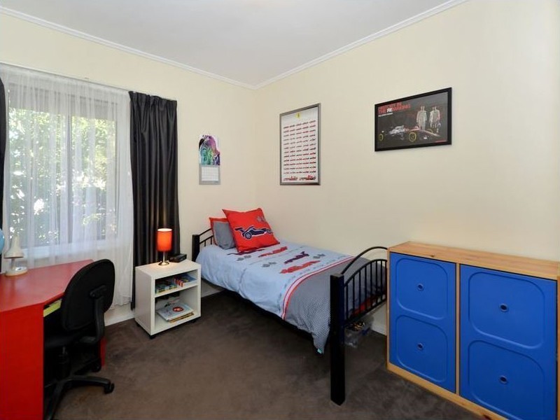 17 Greenasche Grove, Seacombe Gardens SA 5047