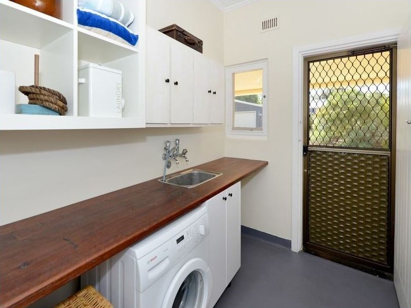 17 Greenasche Grove, Seacombe Gardens SA 5047