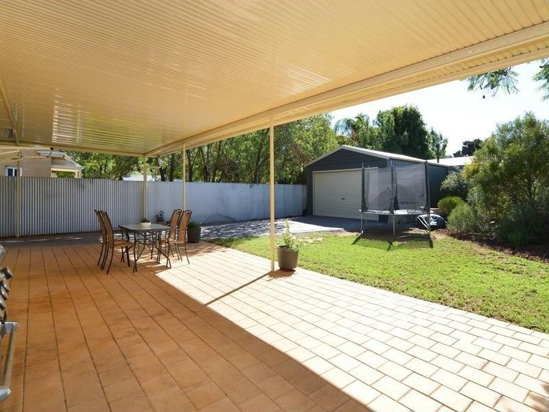 17 Greenasche Grove, Seacombe Gardens SA 5047