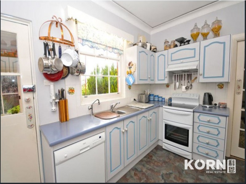 82 Shepherds Hill Road, Bellevue Heights SA 5050