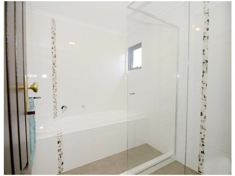 8 Heron Way, Hallett Cove SA 5158