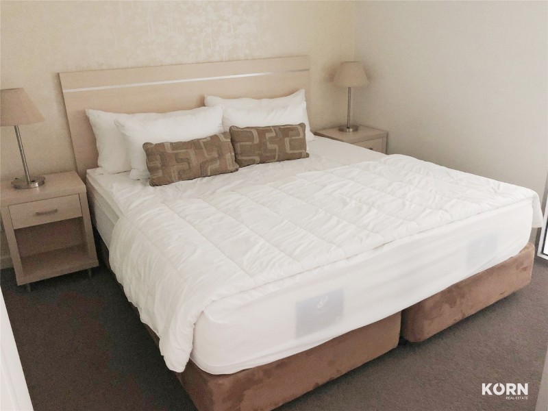 504/10 Balfours Way, Adelaide SA 5000