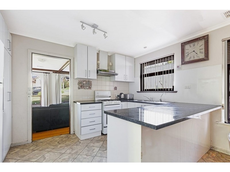 4 Sunvalley Road, O’halloran Hill SA 5158