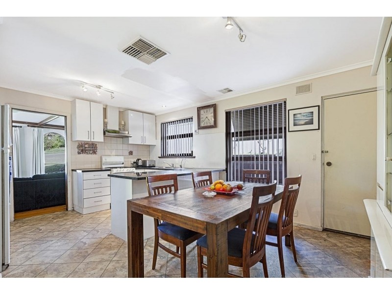 4 Sunvalley Road, O’halloran Hill SA 5158