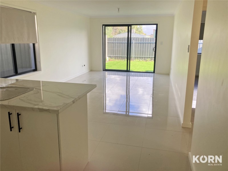 2/5 Moir Street, Smithfield SA 5114